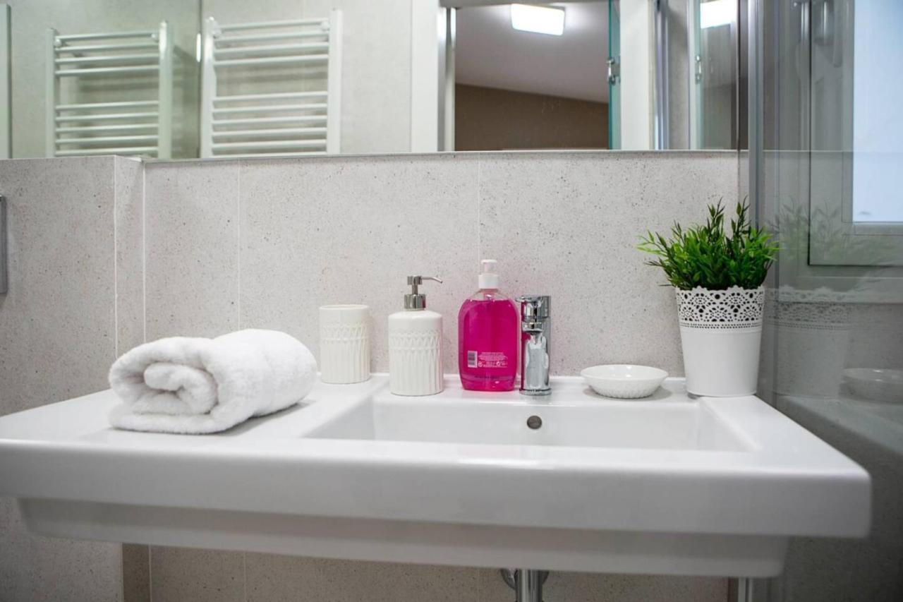 Cozy 2Bed2Bath&Patio W Bedbath In Mdrd'S Center Apartment Madrid Exterior photo